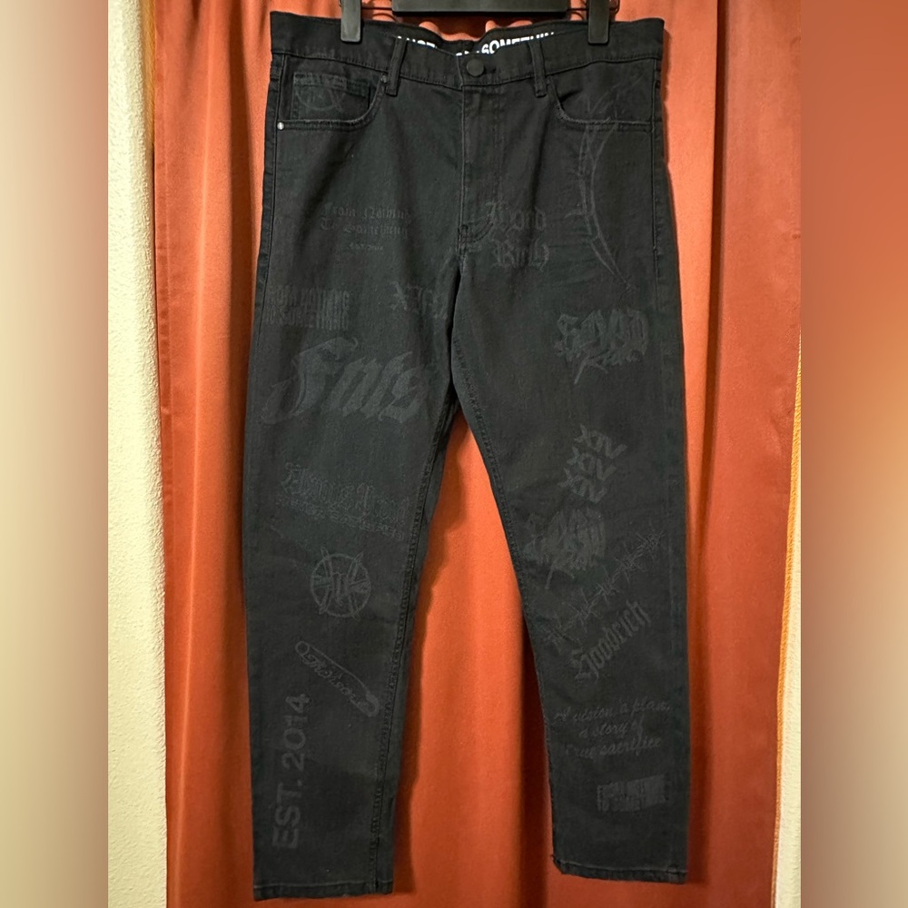 Hoodrich Washed Black Printed Jeans Size 32